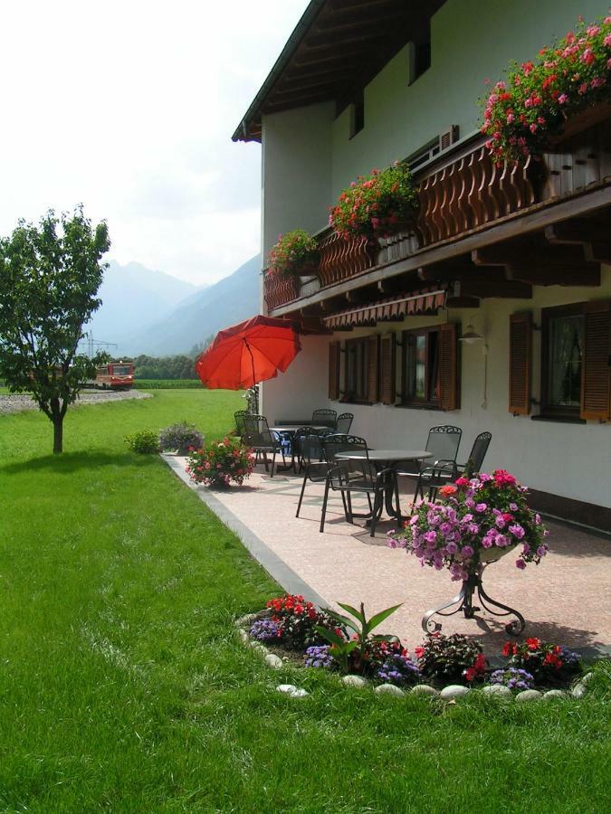 Gaestehaus Luxner Штрас-им-Циллерталь Экстерьер фото
